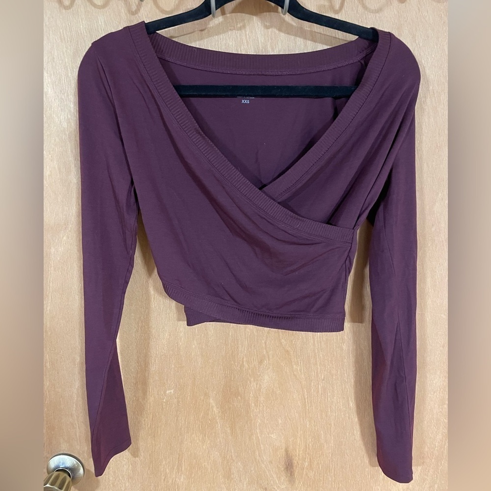 #85-ATHLETA- Encore Wrap Crop Top